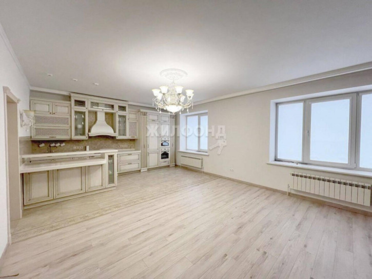 3-комн квартира Кирова, 27