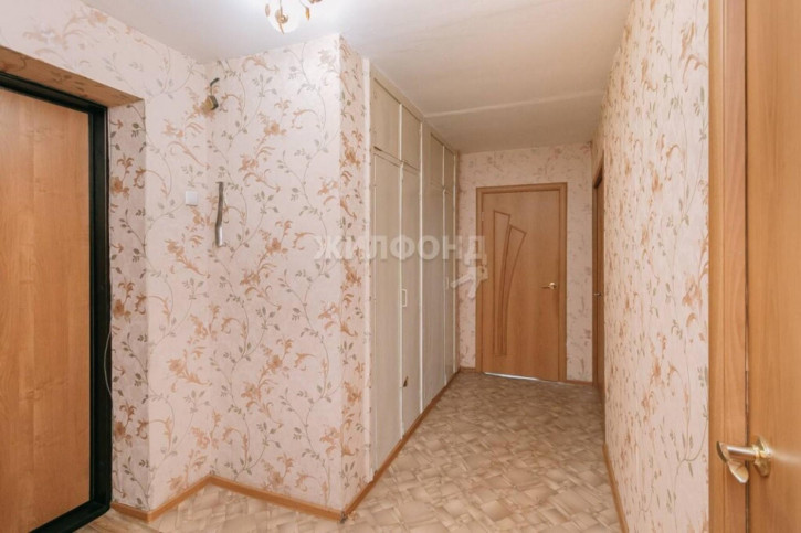3-комн квартира Мира, 11 А