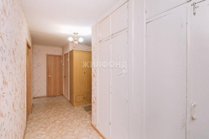 3-комн квартира Мира, 11 А