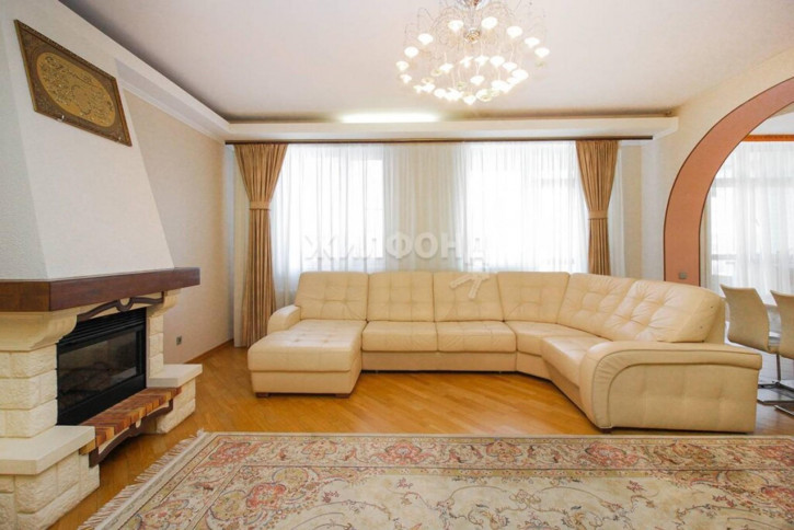 4-комн квартира 2-й микрорайон, 224