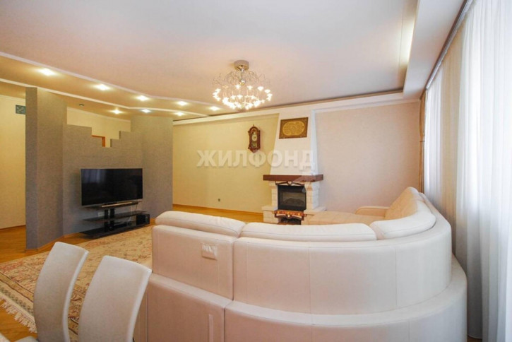 4-комн квартира 2-й микрорайон, 224