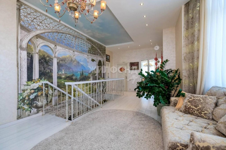 4-комн квартира Кирова, 25