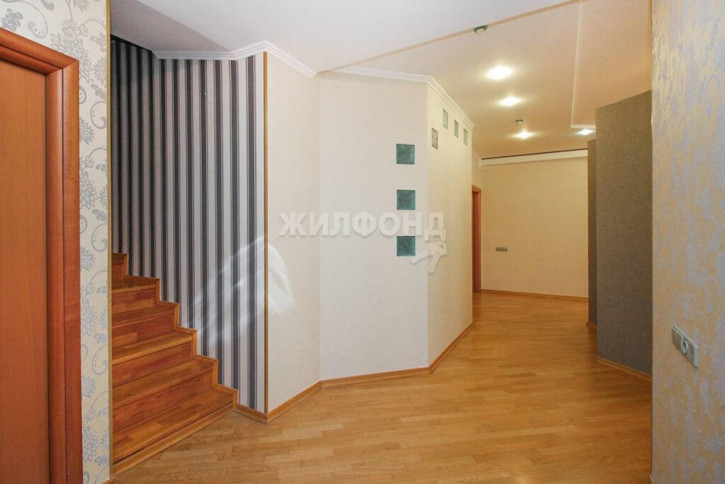 4-комн квартира 2-й микрорайон, 224