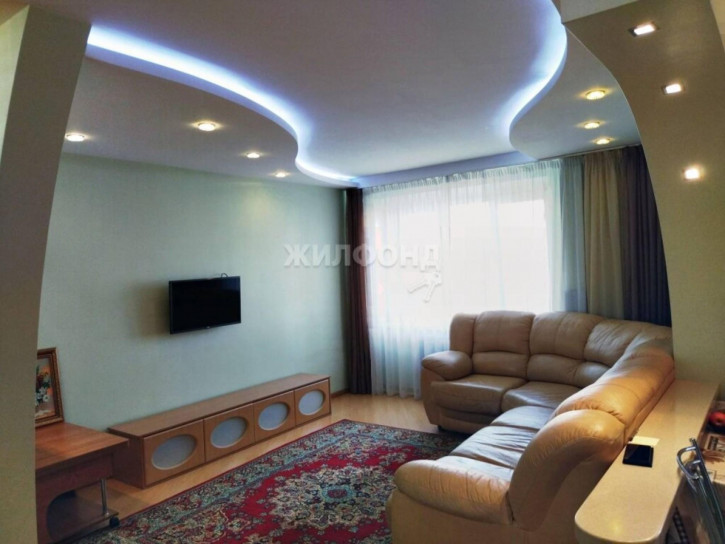 3-комн квартира Забалуева, 60