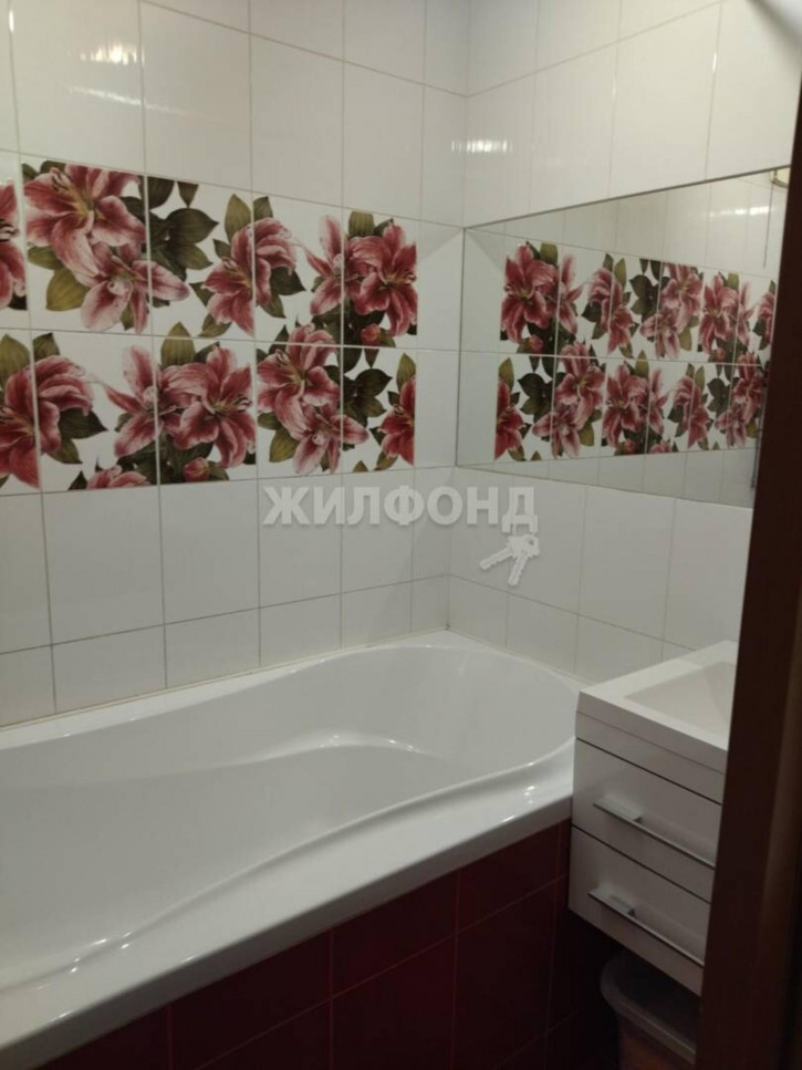 3-комн квартира Забалуева, 60