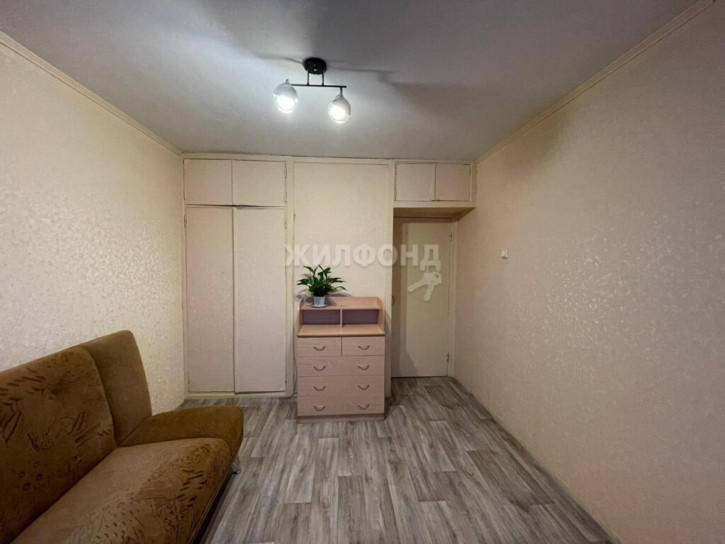 3-комн квартира Русская, 9