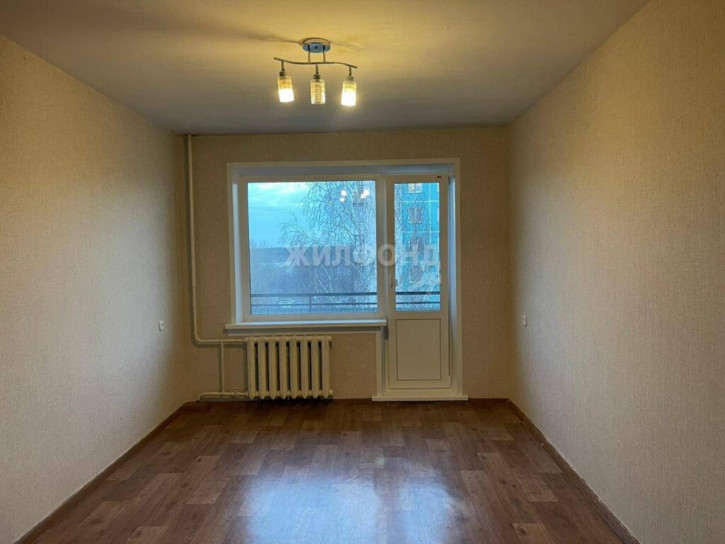 3-комн квартира Русская, 9