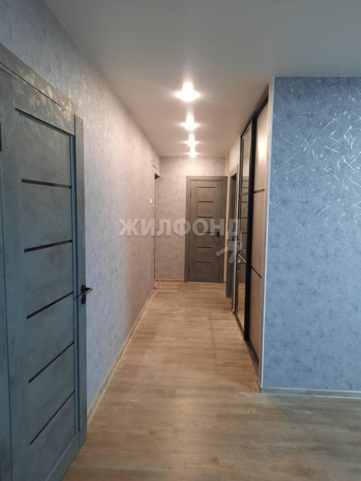 3-комн квартира Толбухина, 41