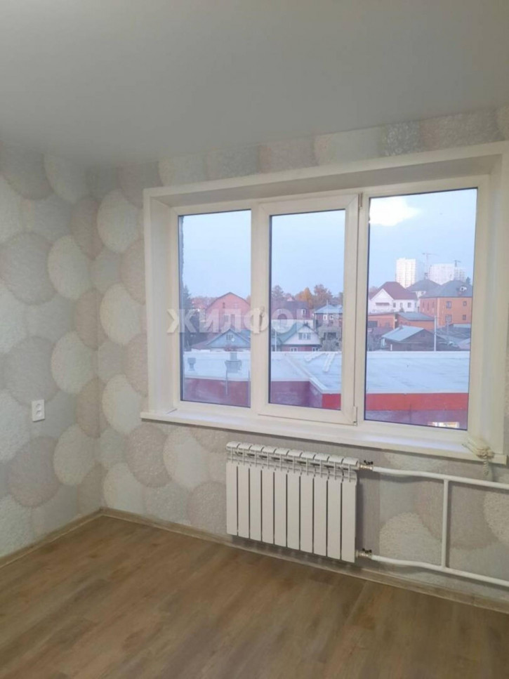 3-комн квартира Толбухина, 41