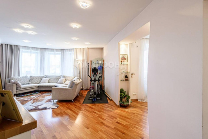 4-комн квартира Каменская, 58
