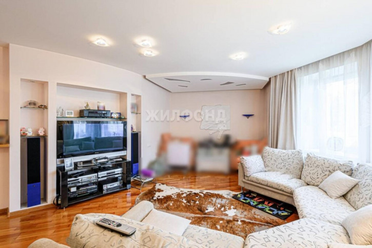 4-комн квартира Каменская, 58
