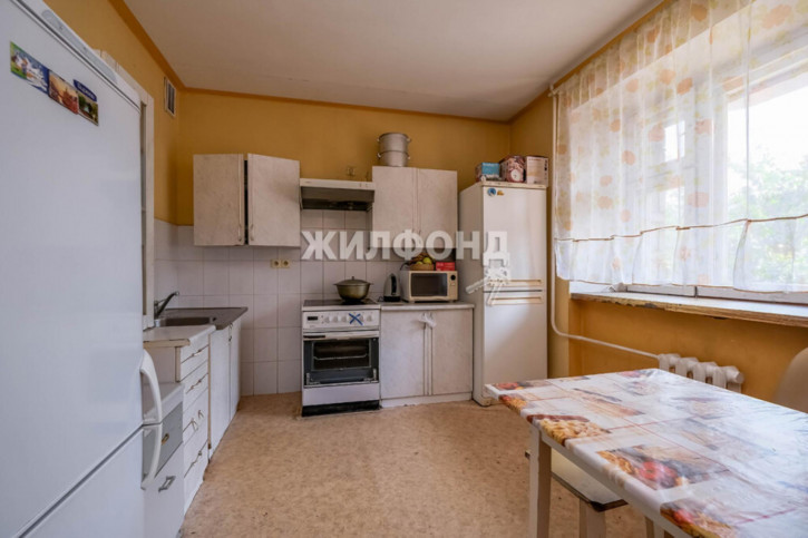 4-комн квартира 3-й квартал, 217