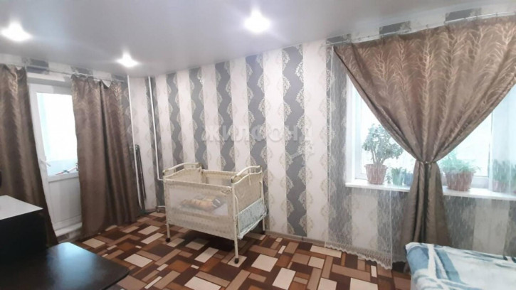 4-комн квартира Выборная, 106