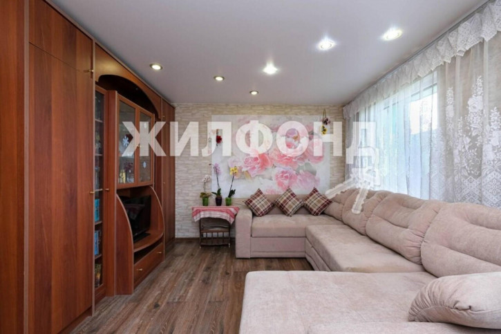 6-комн квартира Адриена Лежена, 9
