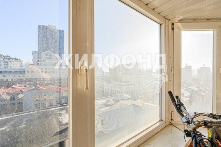 6-комн квартира Серебренниковская, 37