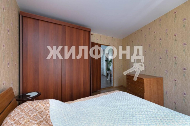 6-комн квартира Адриена Лежена, 9