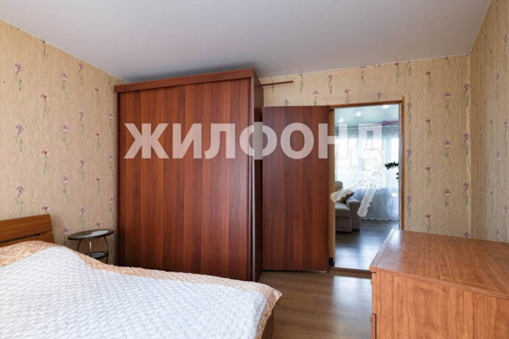 6-комн квартира Адриена Лежена, 9