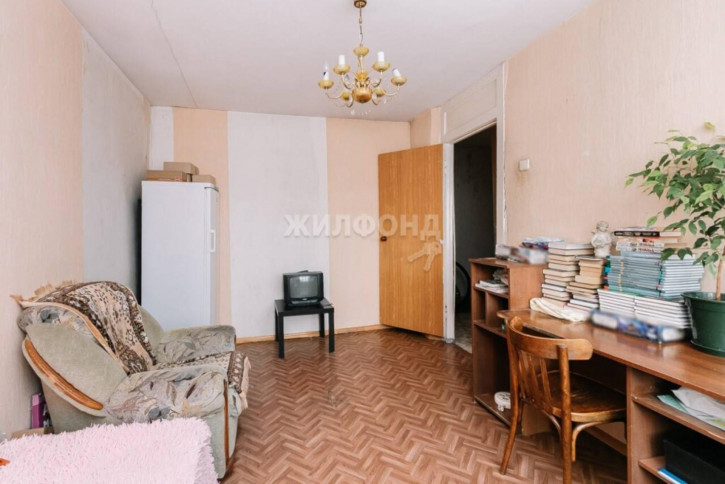 3-комн квартира Сибиряков-Гвардейцев, 68
