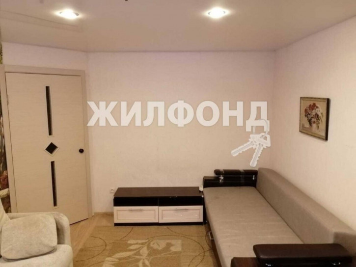 1-комн квартира Петухова, 34