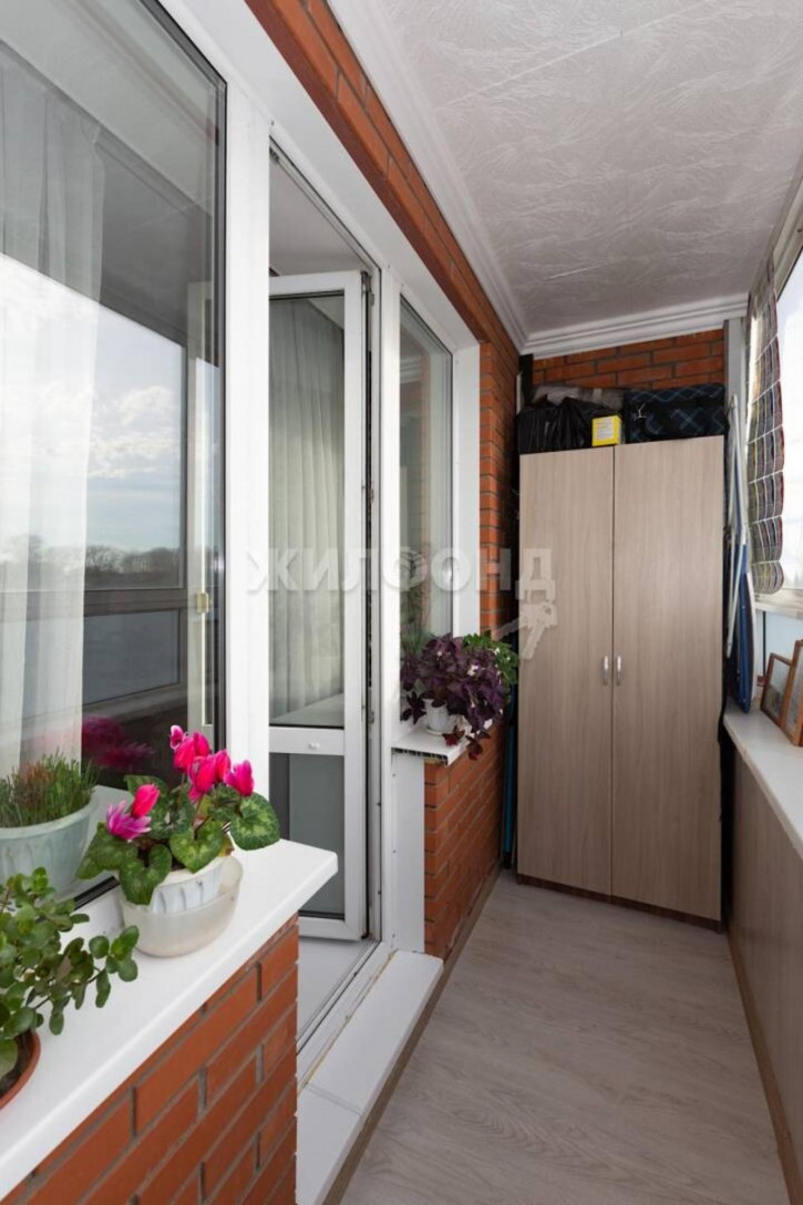 1-комн квартира Лейтенанта Амосова, 74
