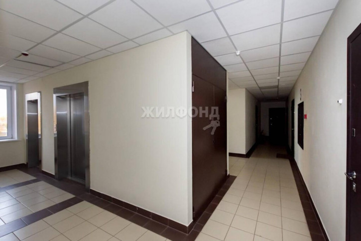 1-комн квартира Лейтенанта Амосова, 74