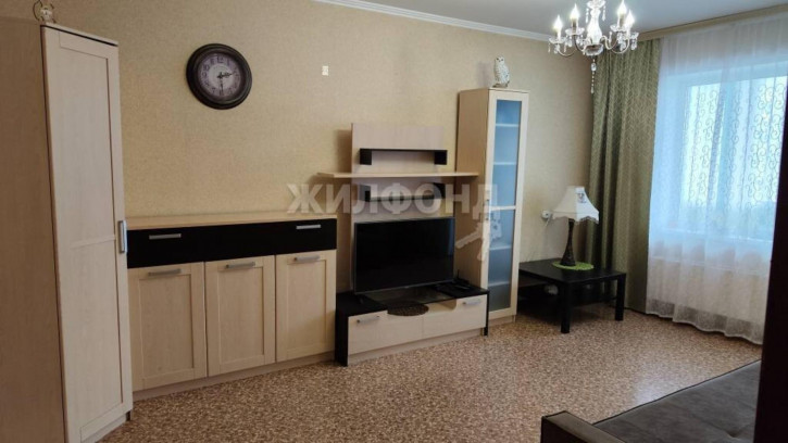 1-комн квартира Сибиряков-Гвардейцев, 82