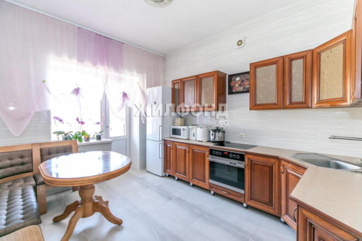 2-комн квартира Радужная, 9
