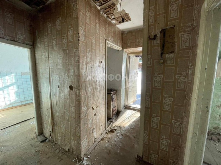 3-комн квартира Целинстрой, 9