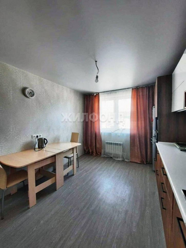 2-комн квартира Сибиряков-Гвардейцев, 62/3
