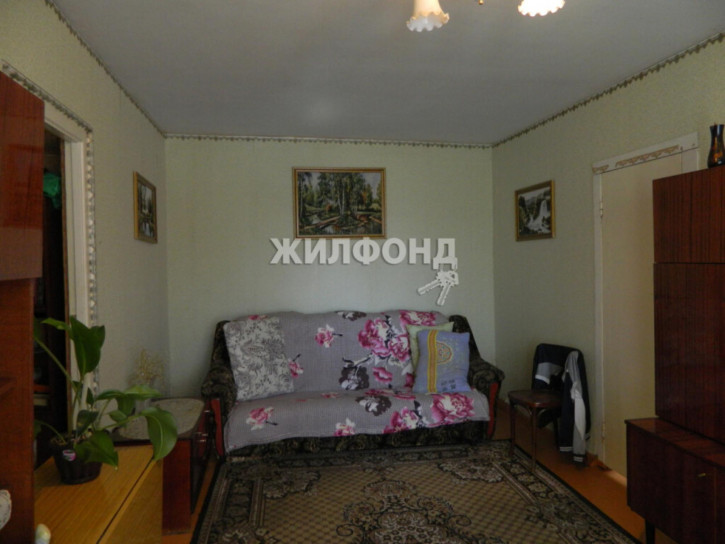 4-комн квартира Зорге, 129