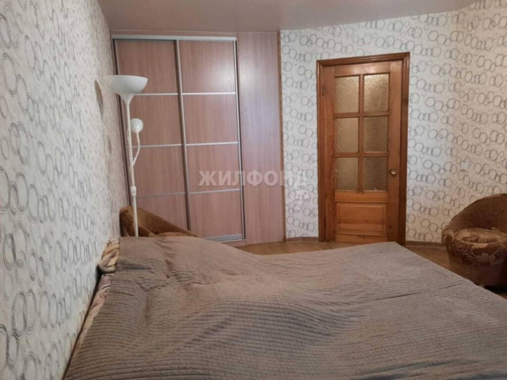 2-комн квартира Титова, 35