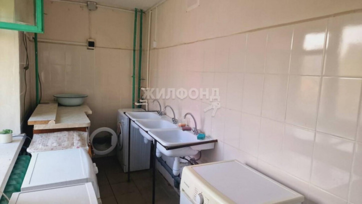 Комната Аэропорт, 54