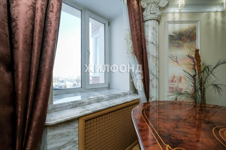 3-комн квартира Автогенная, 69