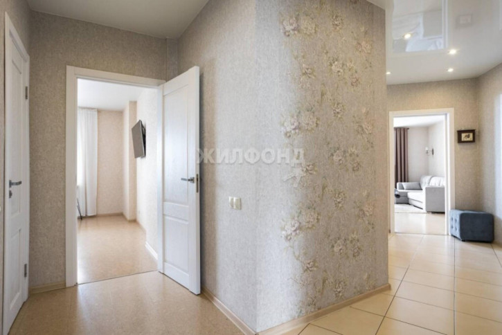 3-комн квартира Чехова, 111