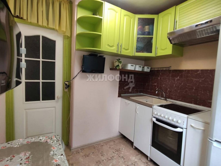 3-комн квартира Оловозаводская, 9