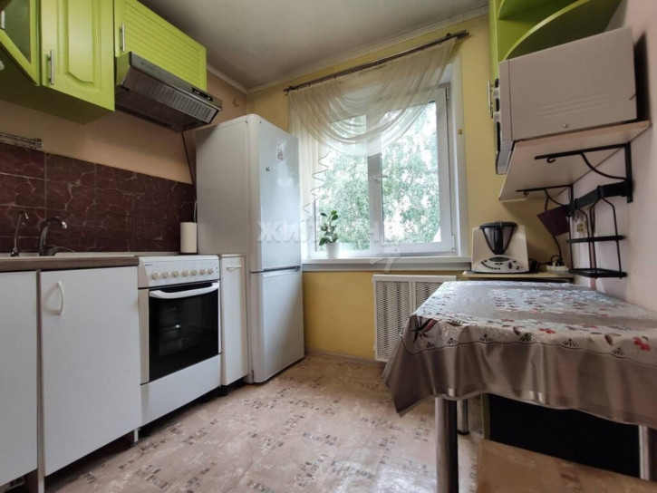 3-комн квартира Оловозаводская, 9