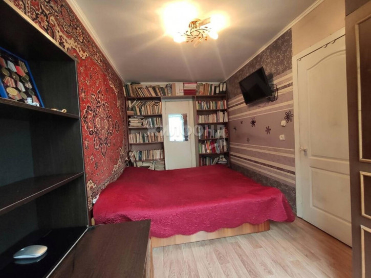 3-комн квартира Оловозаводская, 9