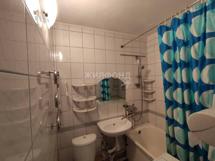 3-комн квартира Оловозаводская, 9