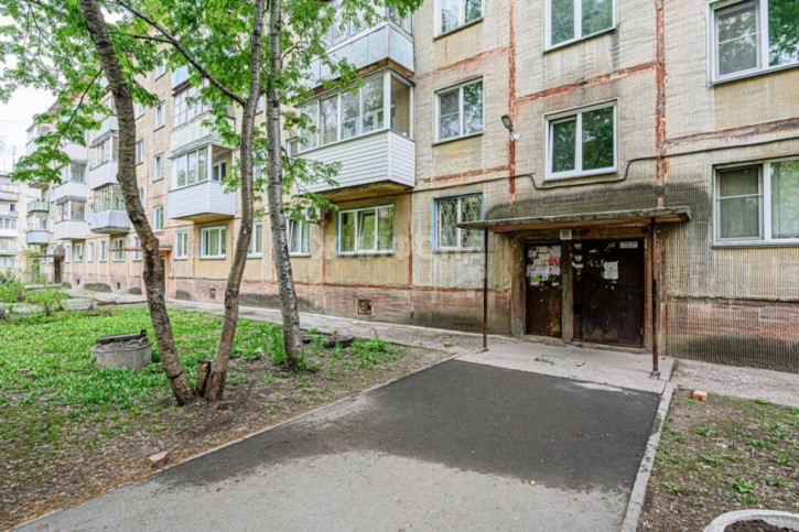3-комн квартира Оловозаводская, 9