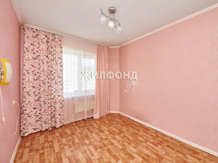 3-комн квартира Гребенщикова, 14