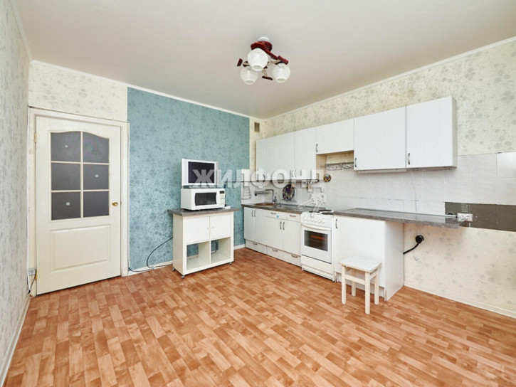 3-комн квартира Гребенщикова, 14