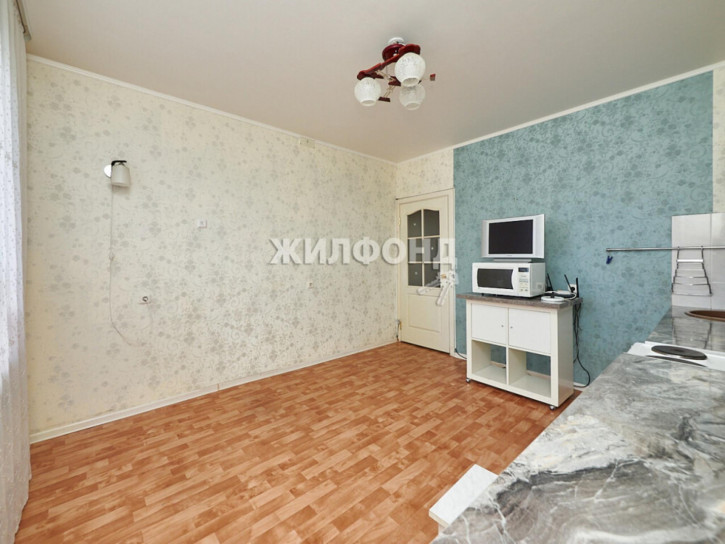 3-комн квартира Гребенщикова, 14