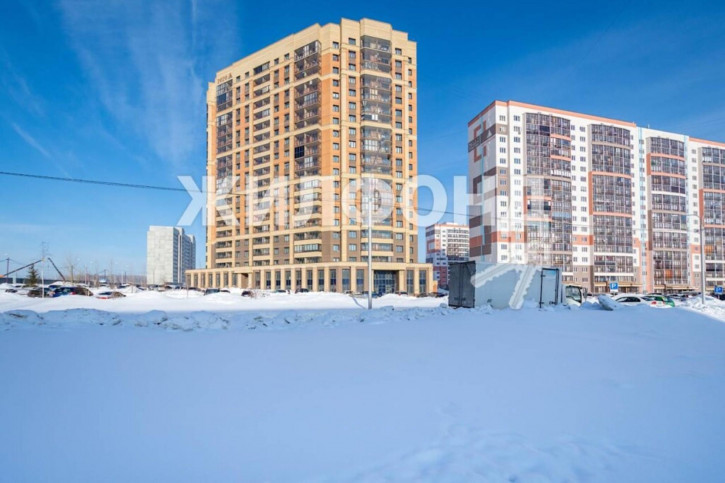 3-комн квартира Каспийская, 1