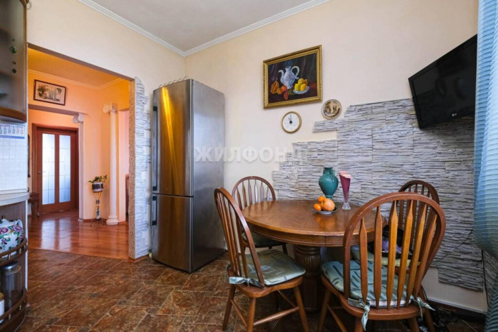 3-комн квартира Гоголя, 42