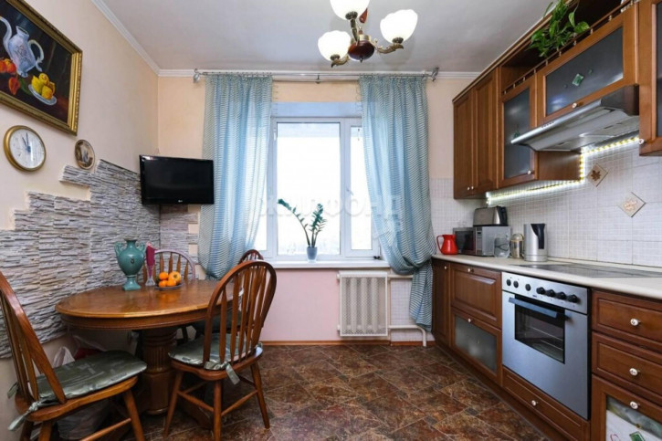 3-комн квартира Гоголя, 42