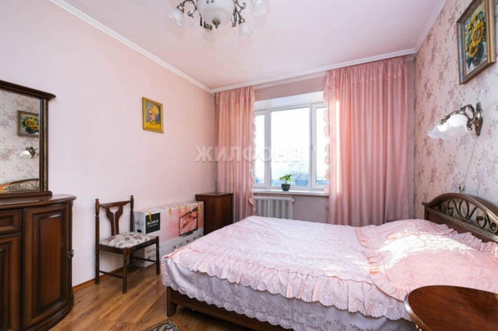 3-комн квартира Гоголя, 42