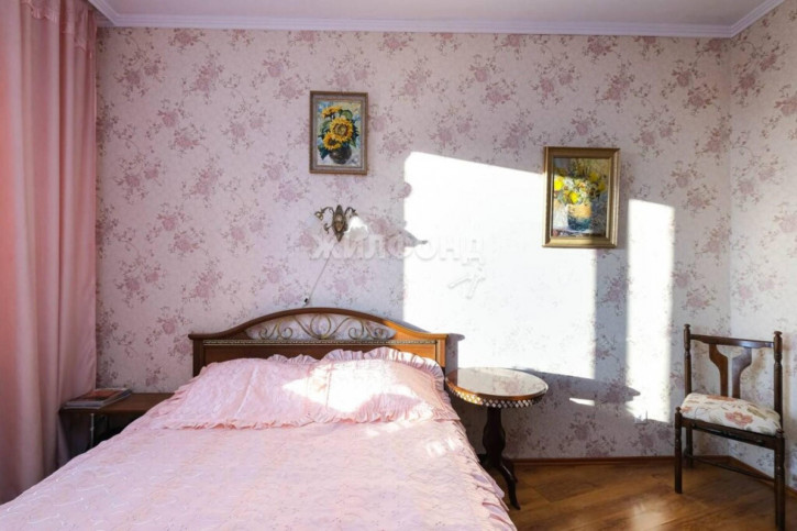 3-комн квартира Гоголя, 42