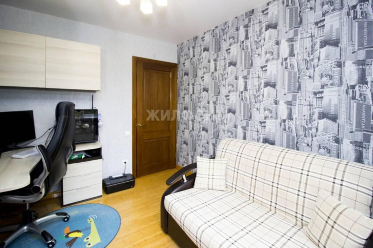 4-комн квартира Шатурская, 9