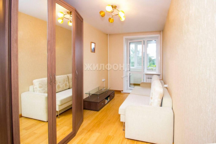 4-комн квартира Шатурская, 9