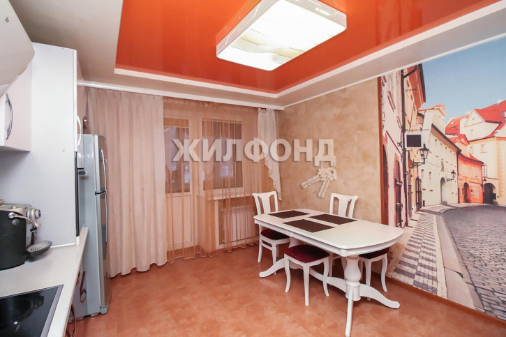 4-комн квартира Новая Заря, 53